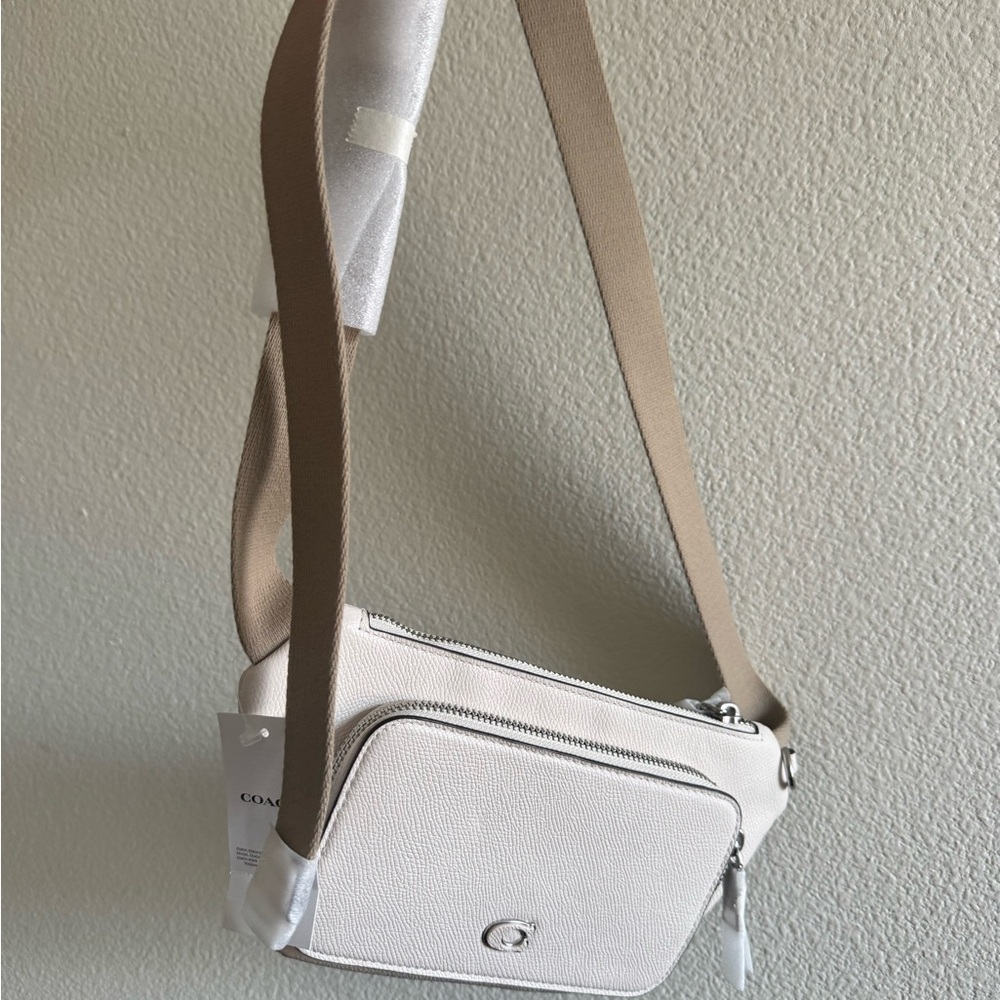 Coach Belt Bag With Signature Canvas Interior Detail NWT - Picture 2 of 10
